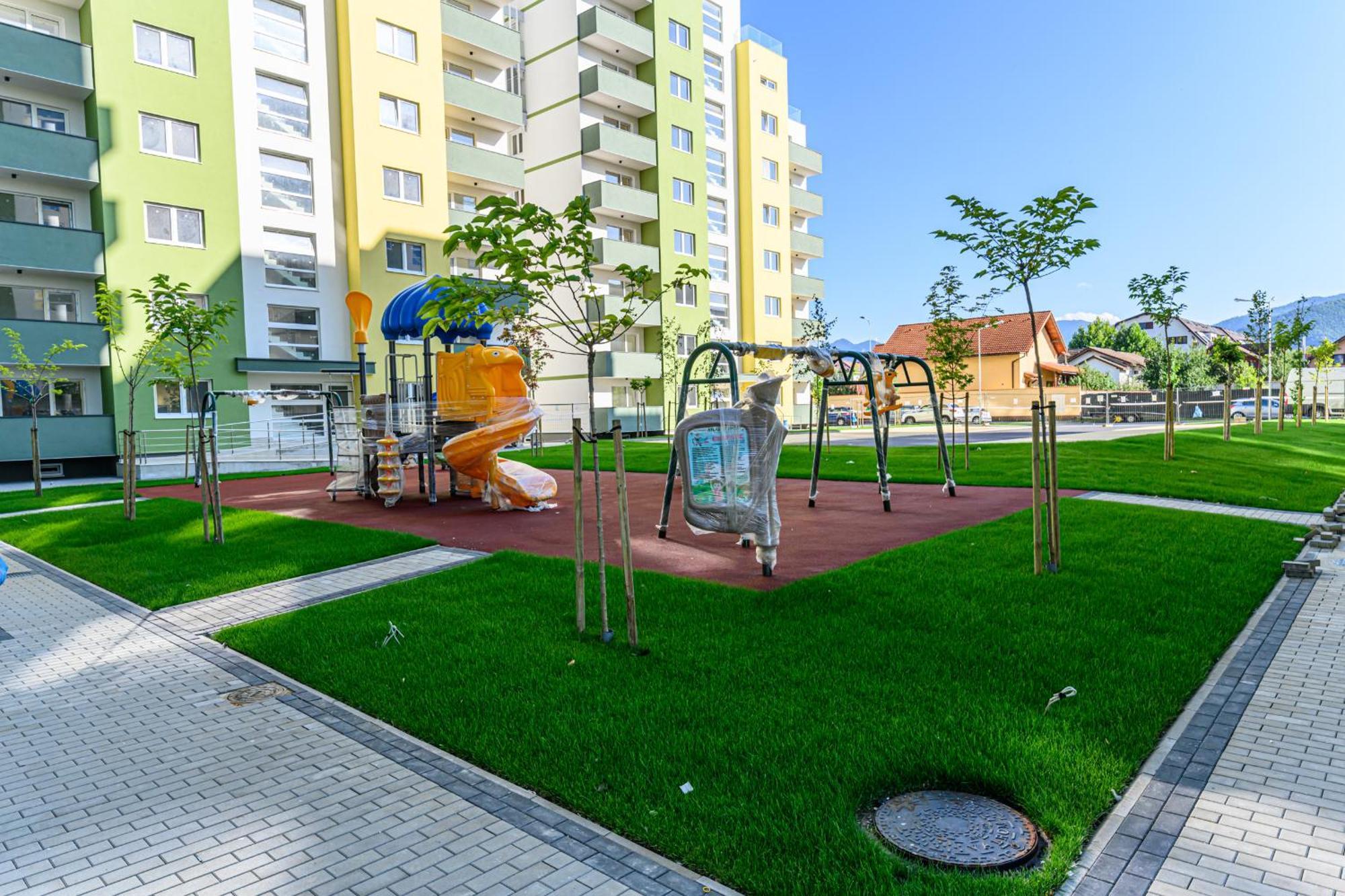 Green Wood Apartment Brasov Bagian luar foto